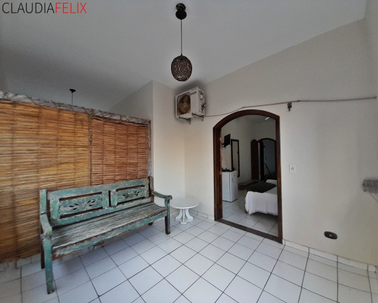 Imagem Imóvel com 5 Quartos para Alugar, 320 m² em Canto Do Forte - Praia Grande Imagem Imóvel com 5 Quartos para Alugar, 320 m² em Canto Do Forte - Praia Grande