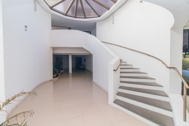 Imagem Apartamento com 2 Quartos à Venda, 61 m² em Jardim Do Salso - Porto Alegre