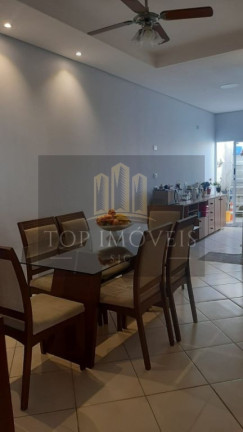 Imagem Casa com 3 Quartos à Venda, 120 m² em Centro - Jacareí Imagem Casa com 3 Quartos à Venda, 120 m² em Centro - Jacareí