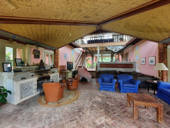 Imagem Casa com 3 Quartos à Venda, 350 m² em Albuquerque - Teresópolis Imagem Casa com 3 Quartos à Venda, 350 m² em Albuquerque - Teresópolis