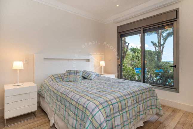 Imagem Casa com 8 Quartos à Venda, 600 m² em Tabatinga - Caraguatatuba Imagem Casa com 8 Quartos à Venda, 600 m² em Tabatinga - Caraguatatuba