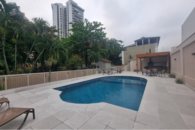 Imagem Casa com 6 Quartos à Venda, 221 m² em Barra Da Tijuca - Rio De Janeiro Imagem Casa com 6 Quartos à Venda, 221 m² em Barra Da Tijuca - Rio De Janeiro