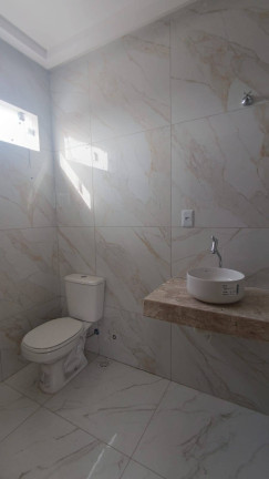 Imagem Casa com 3 Quartos à Venda, 130 m²