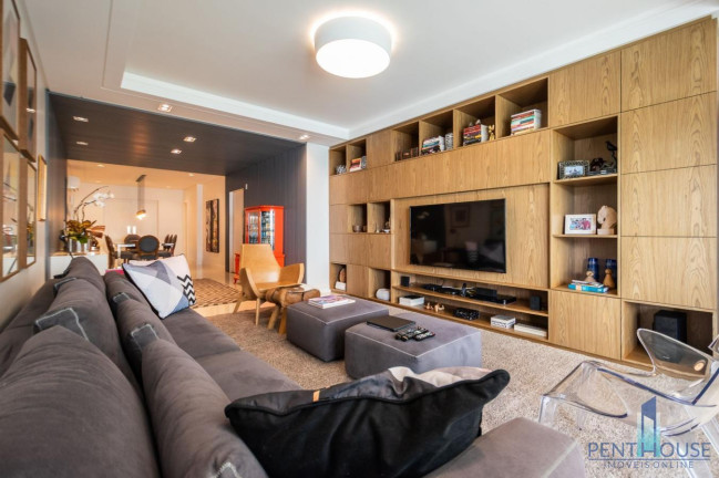 Imagem Apartamento com 3 Quartos à Venda, 179 m² em Centro - Balneário Camboriú Imagem Apartamento com 3 Quartos à Venda, 179 m² em Centro - Balneário Camboriú