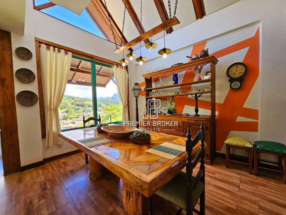 Imagem Casa com 4 Quartos à Venda, 300 m² em Prata - Teresópolis Imagem Casa com 4 Quartos à Venda, 300 m² em Prata - Teresópolis