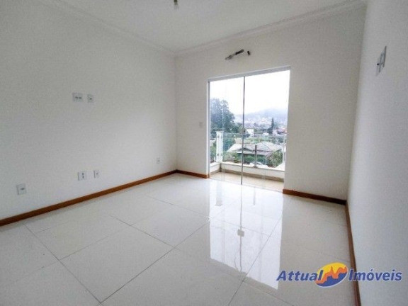Imagem Casa com 4 Quartos à Venda, 252 m² em Vargem Grande - Teresópolis Imagem Casa com 4 Quartos à Venda, 252 m² em Vargem Grande - Teresópolis