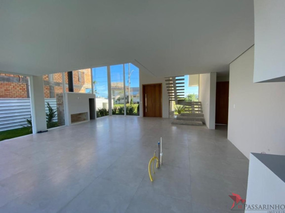 Imagem Casa de Condomínio com 5 Quartos à Venda, 275 m² em Praia Itapeva - Torres