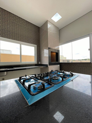 Casa com 3 Quartos à Venda, 205 m² em Ribeirão Do Lipa - Cuiabá