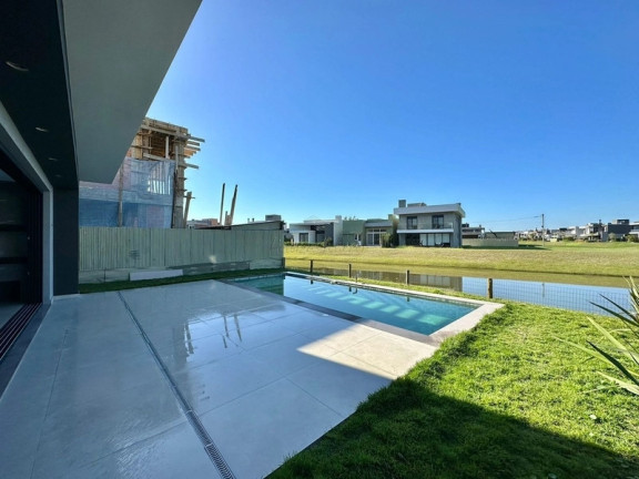 Imagem Casa com 4 Quartos à Venda, 280 m² em Parque Antartica - Capão Da Canoa Imagem Casa com 4 Quartos à Venda, 280 m² em Parque Antartica - Capão Da Canoa