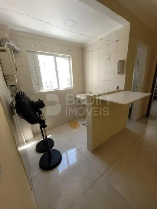 Imagem Apartamento com 3 Quartos à Venda, 230 m² em Centro - Balneário Camboriú Imagem Apartamento com 3 Quartos à Venda, 230 m² em Centro - Balneário Camboriú