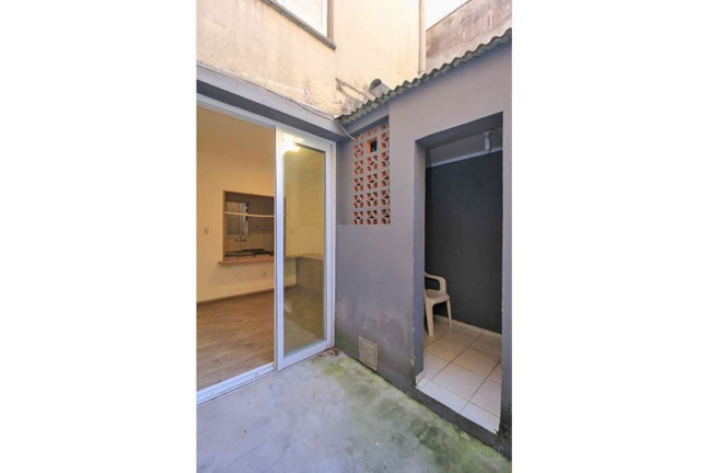 Imagem Imóvel com 1 Quarto à Venda,  em Petrópolis - Porto Alegre
