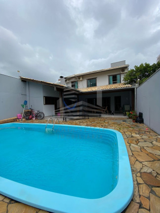 Imagem Casa com 4 Quartos à Venda, 380 m² em São João - Itajaí Imagem Casa com 4 Quartos à Venda, 380 m² em São João - Itajaí