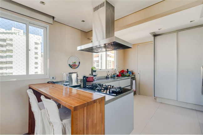 Imagem Imóvel com 3 Quartos à Venda, 271 m² em Moema - São Paulo