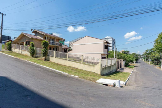 Imagem Casa com 3 Quartos à Venda, 144 m² em Jansen - Gravataí
