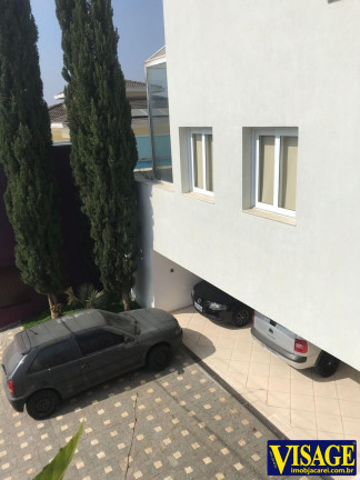Imagem Casa com 3 Quartos à Venda, 375 m² em Jd. Coleginho - Jacareí