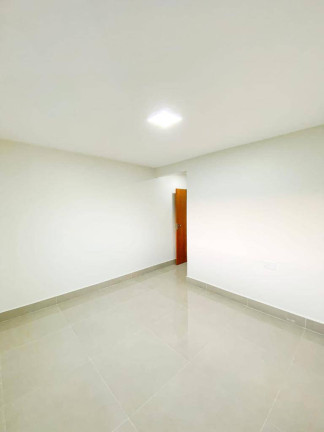 Imagem Casa com 3 Quartos à Venda, 132 m² em Jardim Presidente - Goiânia Imagem Casa com 3 Quartos à Venda, 132 m² em Jardim Presidente - Goiânia