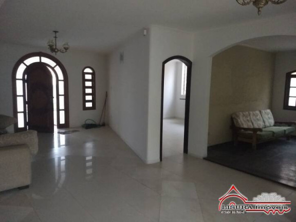 Imagem Casa com 4 Quartos à Venda, 250 m² em Centro - Jacareí
