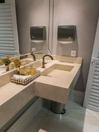 Imagem Imóvel com 3 Quartos à Venda, 126 m² em Centro - Balneário Camboriú