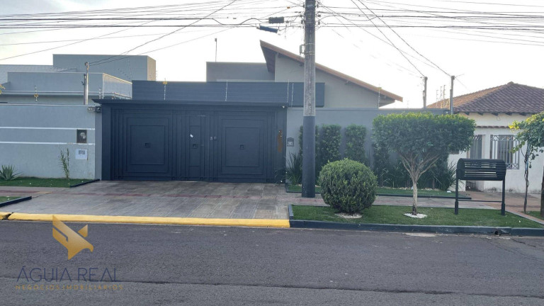 Casa com 3 Quartos à Venda, 172 m² em Coronel Antonino - Campo Grande