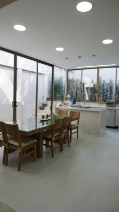 Imagem Sobrado com 3 Quartos à Venda, 205 m² em Jardim Das Américas - Curitiba