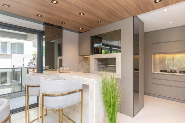 Imagem Imóvel com 3 Quartos à Venda, 98 m² em Rio Branco - Porto Alegre Imagem Imóvel com 3 Quartos à Venda, 98 m² em Rio Branco - Porto Alegre