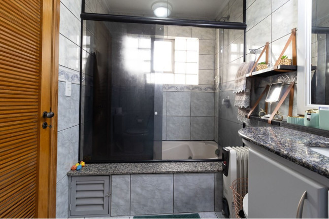 Imagem Casa com 3 Quartos à Venda, 190 m² em Rubem Berta - Porto Alegre