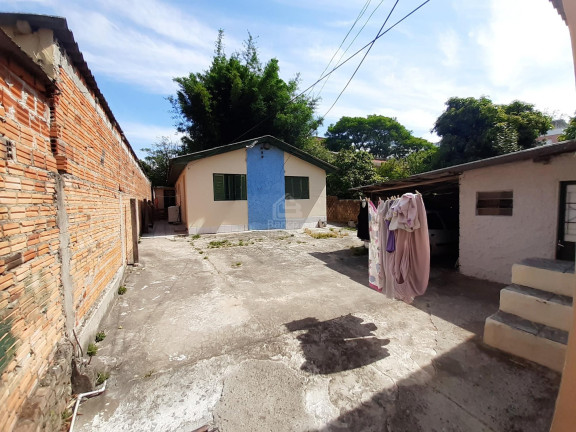 Imagem Casa com 10 Quartos à Venda, 290 m² em Nossa Senhora De Fátima - Santa Maria Imagem Casa com 10 Quartos à Venda, 290 m² em Nossa Senhora De Fátima - Santa Maria