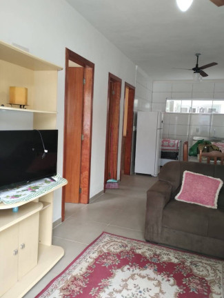 Imagem Casa com 2 Quartos para Temporada, 60 m² em Bombinhas - Bombinhas Imagem Casa com 2 Quartos para Temporada, 60 m² em Bombinhas - Bombinhas