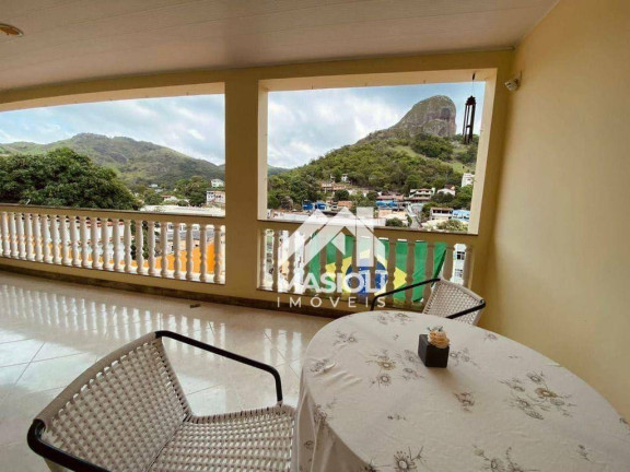 Casa com 4 Quartos à Venda, 450 m² em Santa Cecília - Vitória
