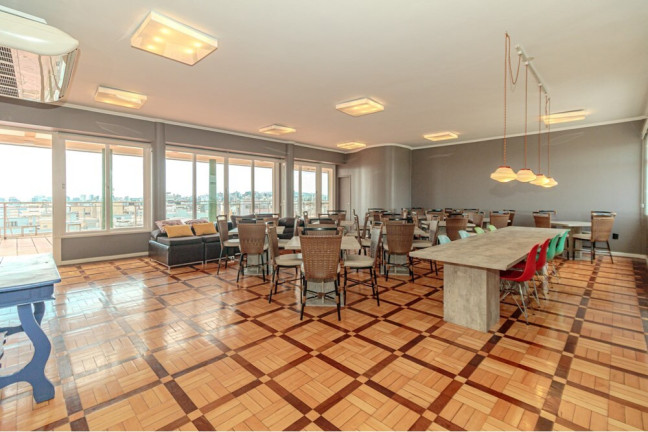 Apartamento com 3 Quartos à Venda, 147 m² em Moinhos De Vento - Porto Alegre