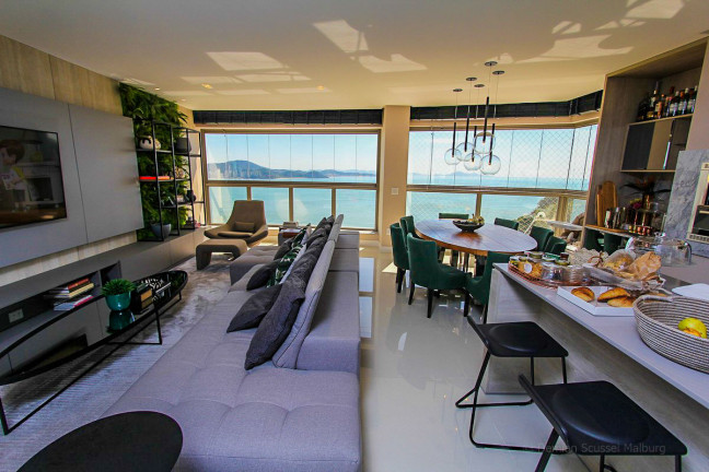 Imagem Apartamento com 4 Quartos à Venda, 183 m² em Centro - Balneário Camboriú Imagem Apartamento com 4 Quartos à Venda, 183 m² em Centro - Balneário Camboriú