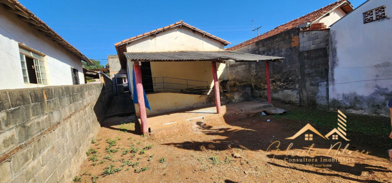Imagem Casa com 2 Quartos à Venda, 12.960 m² em Tucura - Mogi Mirim