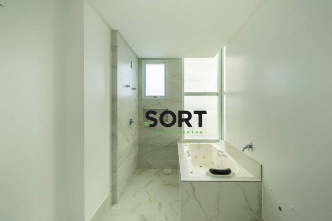 Imagem Apartamento com 3 Quartos à Venda, 151 m² em Centro - Balneário Camboriú