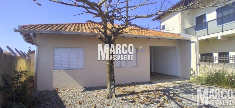 Casa com 3 Quartos à Venda, 171 m² em Centro - Balneário Barra Do Sul