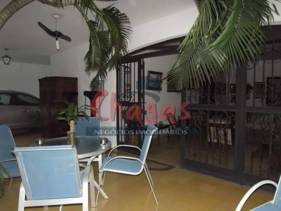 Imagem Casa com 3 Quartos à Venda, 280 m² em Jardim Jaqueira - Caraguatatuba Imagem Casa com 3 Quartos à Venda, 280 m² em Jardim Jaqueira - Caraguatatuba