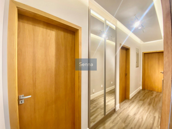 Imagem Casa com 3 Quartos à Venda,  em Jardim Novo Mundo - Jundiaí