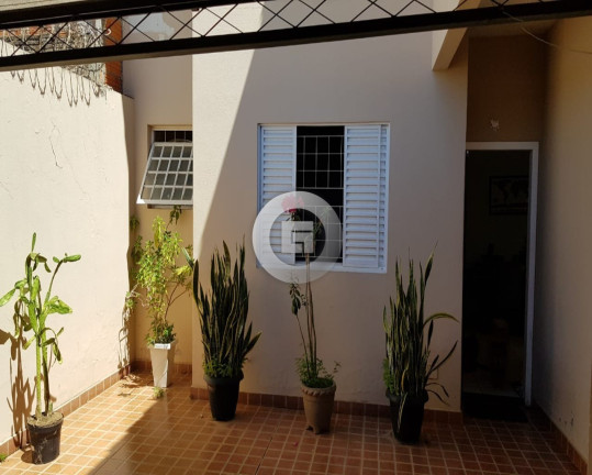 Sobrado com 3 Quartos à Venda, 240 m² em Prolongamento Todos Os Santos - Montes Claros