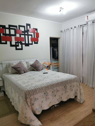 Imagem Sobrado com 4 Quartos à Venda, 220 m² em Vila Galvão - Guarulhos Imagem Sobrado com 4 Quartos à Venda, 220 m² em Vila Galvão - Guarulhos