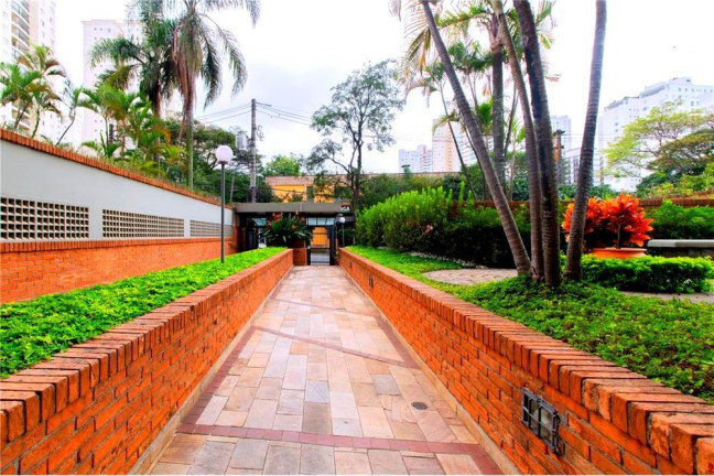 Imagem Imóvel com 4 Quartos à Venda,  em Jardim Marajoara - São Paulo