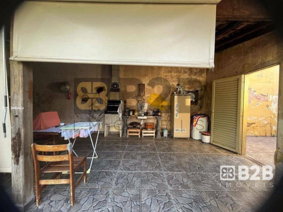 Imagem Casa com 3 Quartos à Venda, 180 m² em Jardim América - Bauru Imagem Casa com 3 Quartos à Venda, 180 m² em Jardim América - Bauru
