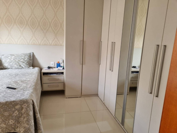 Imagem Casa de Condomínio com 4 Quartos à Venda, em Jardim Itália - Cuiabá Imagem Casa de Condomínio com 4 Quartos à Venda, em Jardim Itália - Cuiabá
