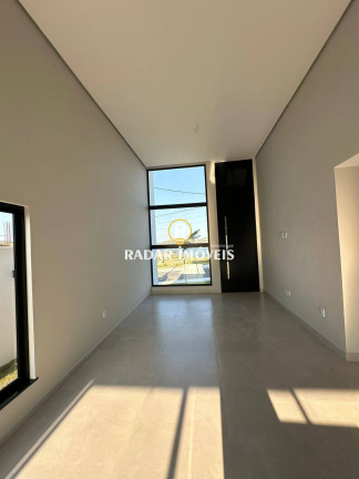 Imagem Casa com 3 Quartos à Venda, 252 m² em Nova São Pedro - São Pedro Da Aldeia