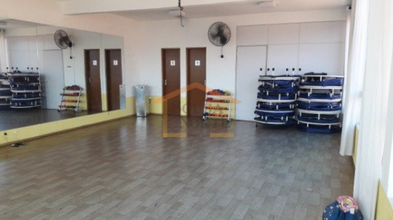 Imóvel com 2 Quartos à Venda ou Locação, 417 m² em água Fria - São Paulo