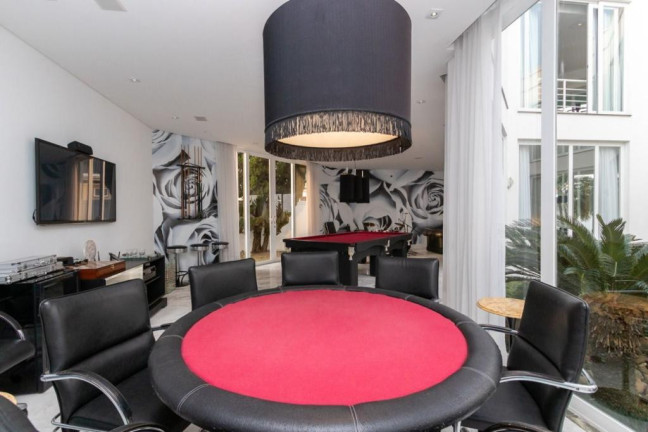 Imagem Casa com 5 Quartos à Venda, 621 m² em Santa Felicidade - Curitiba Imagem Casa com 5 Quartos à Venda, 621 m² em Santa Felicidade - Curitiba