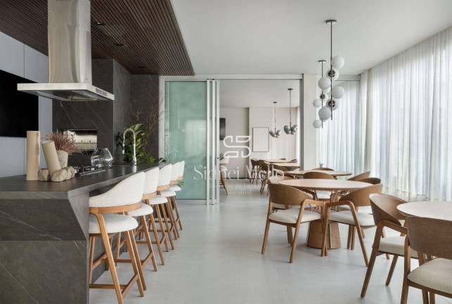 Imagem Imóvel com 5 Quartos à Venda, 238 m² em 2 Quadra Centro - Balneário Camboriú