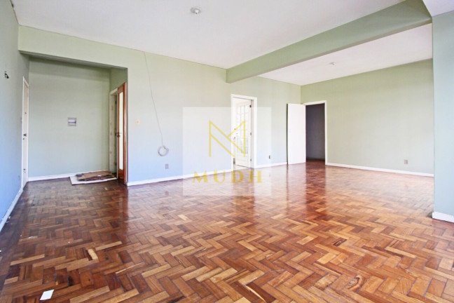 Imagem Apartamento com 3 Quartos à Venda, 135 m² em Independência - Porto Alegre