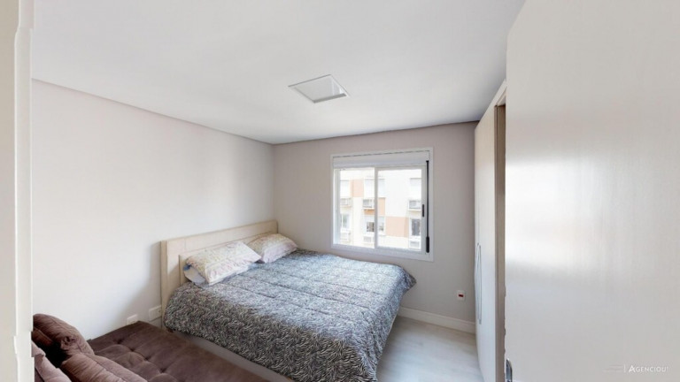 Imagem Imóvel com 2 Quartos à Venda, 67 m² em Jardim Itu - Porto Alegre Imagem Imóvel com 2 Quartos à Venda, 67 m² em Jardim Itu - Porto Alegre