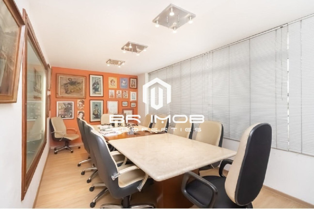 Sala Comercial à Venda, 202 m² em Cerqueira César - São Paulo