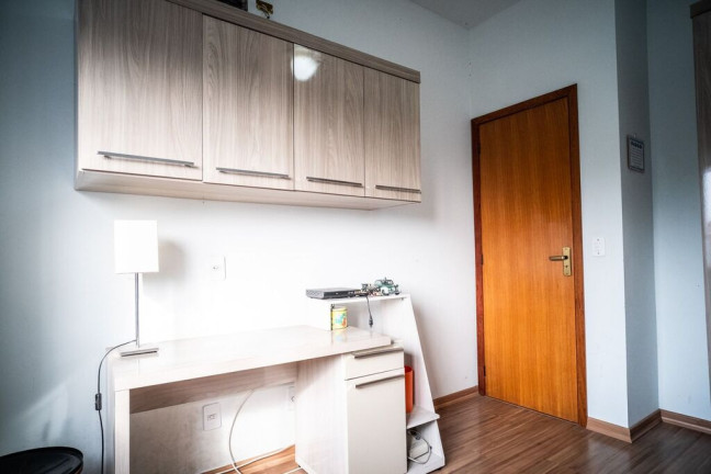 Imagem Casa com 4 Quartos à Venda, 199 m² em Protásio Alves - Porto Alegre