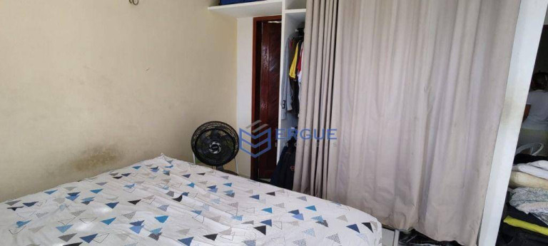 Imagem Casa com 4 Quartos à Venda, 375 m² em Maraponga - Fortaleza Imagem Casa com 4 Quartos à Venda, 375 m² em Maraponga - Fortaleza